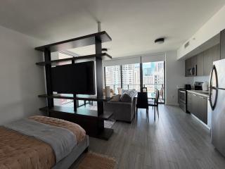 High Rise Ocean View Downtown Miami - 8