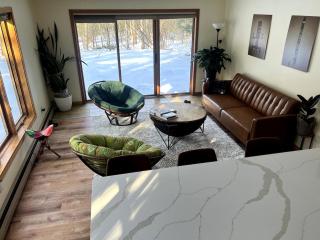 The Robert Frost Trail Lodge - 0