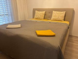 Modern & Comfy studio with Easy Access to Center - 6