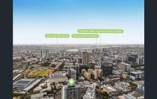 Penthouse Sleeps 8 - CBD Views - Games - Baby Stay - Brisbane - 4