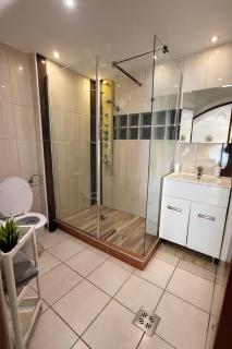 Panzió Apartments - 3