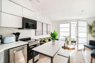 22-4A Sleek Modern 1BR Gramercy - 9
