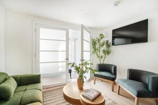 22-4A Sleek Modern 1BR Gramercy - 7