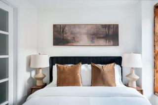 22-4A Sleek Modern 1BR Gramercy - 3