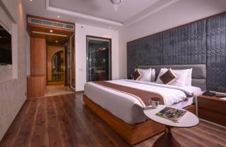 Classic Sapphire Ananta Bundi - 8