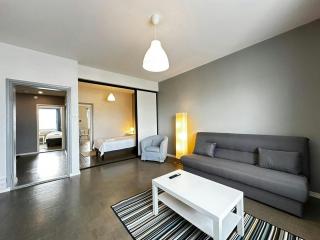 Central Apartment for 3 - 8