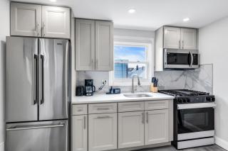 1BR Parking Walk to the Beach Cozy Seaside Heights Retreat - 8