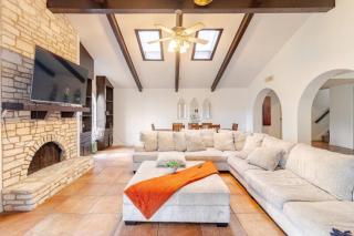 Family and Retreat Spanish Villa Sleeps 16 Pool - 5