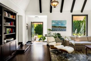 Beverly Grove Tudor Family Home - 5