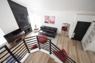 Modern Home 3BR all with ensuite bath 15 mins to STRIP - 7
