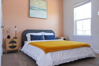 New LUX home close to DC and Metro - 1