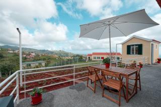 Santana Cozy Cottage, 2BR Terrace & Mountain Views - 8