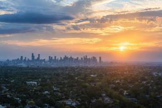 Puddings Home Stunning City Views Luxury 3BR Box Hill Skyone - Box Hill - 6