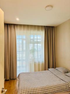 NEAT Minimal Apartment in Convenient Spot! - 3