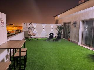 Michelangelo II Rooftop Terrace BBQ - 4