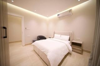 Luxury Escape Near Top Attractions in Riyadh - 4