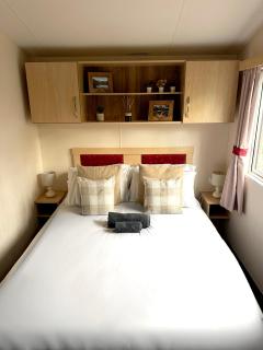3 Bed Woodland Caravan - 2