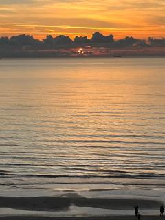 Sea Side Apartment With Balcony - 7