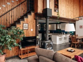 La Maison Magique- Private Hot Tub & Lake Access - 5