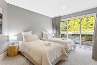 Tranquil Estate - Pool, Hot Tub & Gardens - 4