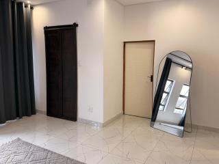 Margret & Mildred Executive Apartments - 5