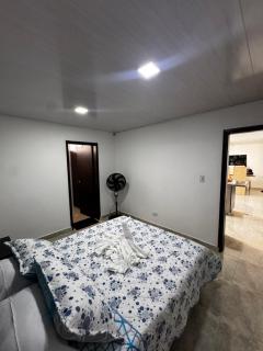 Casa con piscina privada y parking - 6