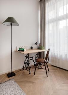 Olive Art Get Away-Walk to Buda Eye & Fashion Street - 3