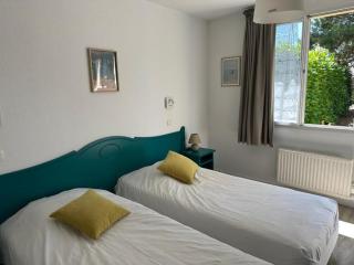 Logis Hôtel La Demeure du Perron - 9