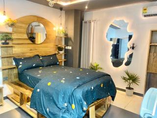 Classy Studio apt close to Airport - 8