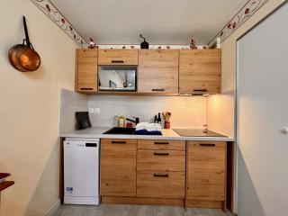 Charmant logement de plain-pied avec Piscine - 6