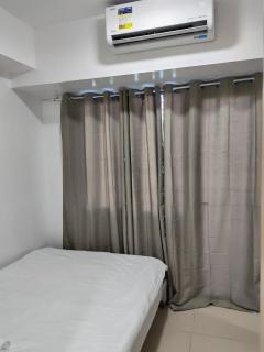 Sea Residences MOA by Sunset Bay - 1