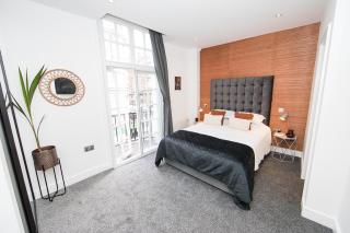 Unique boutique 2 bed apt with balconies - central Park Row - 6