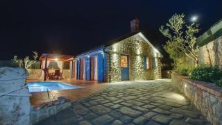 House Victoria 1 by Villas Guide - 3