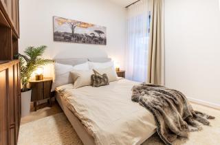 Modern & New 1BR Apartment with Sofa Bed & Balcony - 4