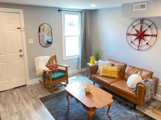 Chic Spacious Home - 5 Mins Ft Detrick & Hospital - 4