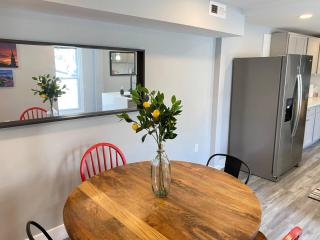 Chic Spacious Home - 5 Mins Ft Detrick & Hospital - 2