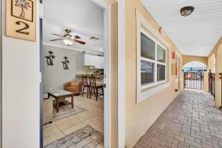 Coconut Villa Suite 2 - 6