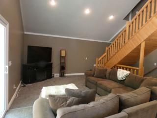 Schuss Mountain Chalet - 3