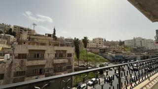 Stylish Rooftop Apartment, Walk to Luweibdeh & Downtown, Terrace - 2