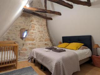 Gîte à Padirac, 2 adultes et 1 enfant - 1