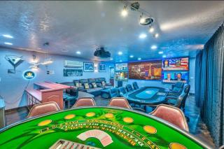Luxurious Vegas Villa Near Strip I Pool & Hot Tub - 9