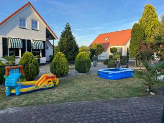 Freistehendes Ferienhaus am See Nähe Roermond - 1