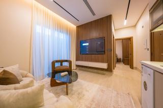 Amara BLVD 1BR Terrace - 2