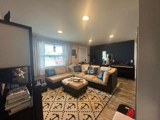"3-Bedroom Oasis with Pool in Englewood" - 5