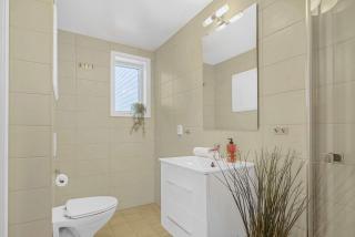 Contemporary city-apartement with views of the dock! - 3