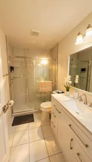 LED POOL & KING BED - Cape Coral Retreat - 3