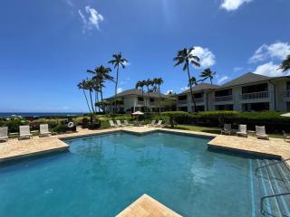 Poipu Kapili 35 Stylish Retreat with Superb Pool & Walk to Beach - 3