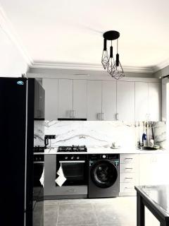 5Luxury cosy apartment near airport EVN - 1