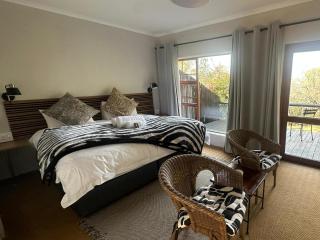 Leopard Lodge - Hartbeespoort - 3
