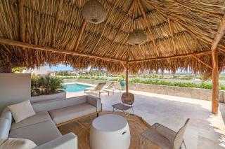 Moderne en luxe villa op Jan Sofat door CAYA - 9